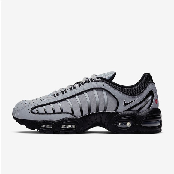 nike air tailwind grey